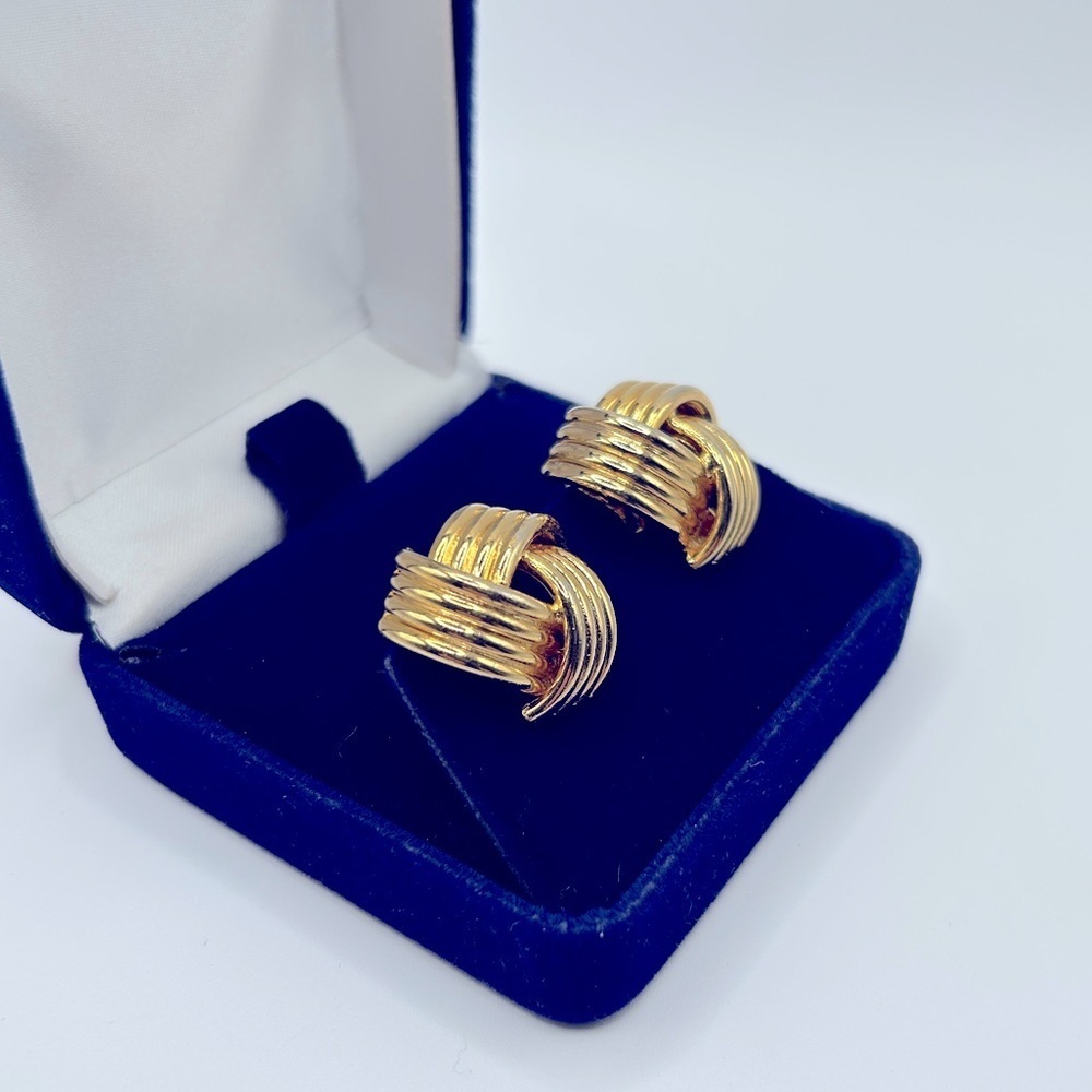 Sophisticated Gold Knot Earrings - Picture 3 of 7